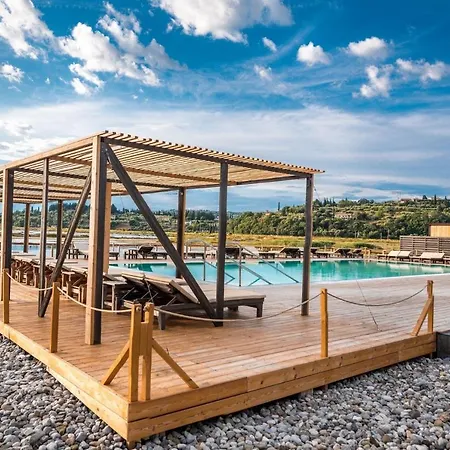 아파트 Pergola *