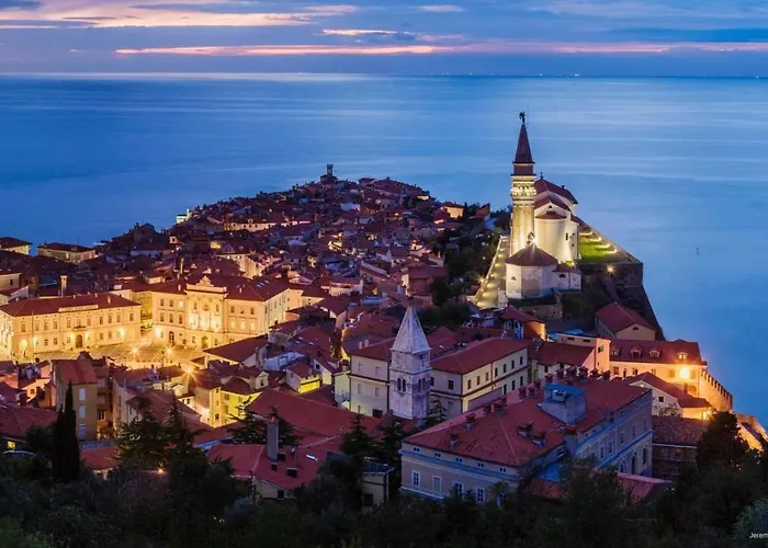 Pergola With Mediterranean Garden & Bbq بورتوروز