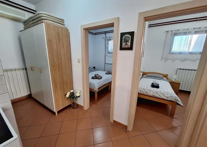 Lejlighed Pergola With Mediterranean Garden & Bbq